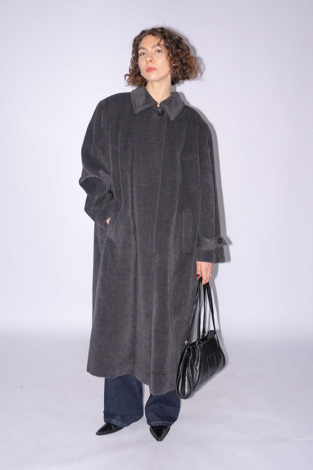 80% Lama Wool Coat Size XL
