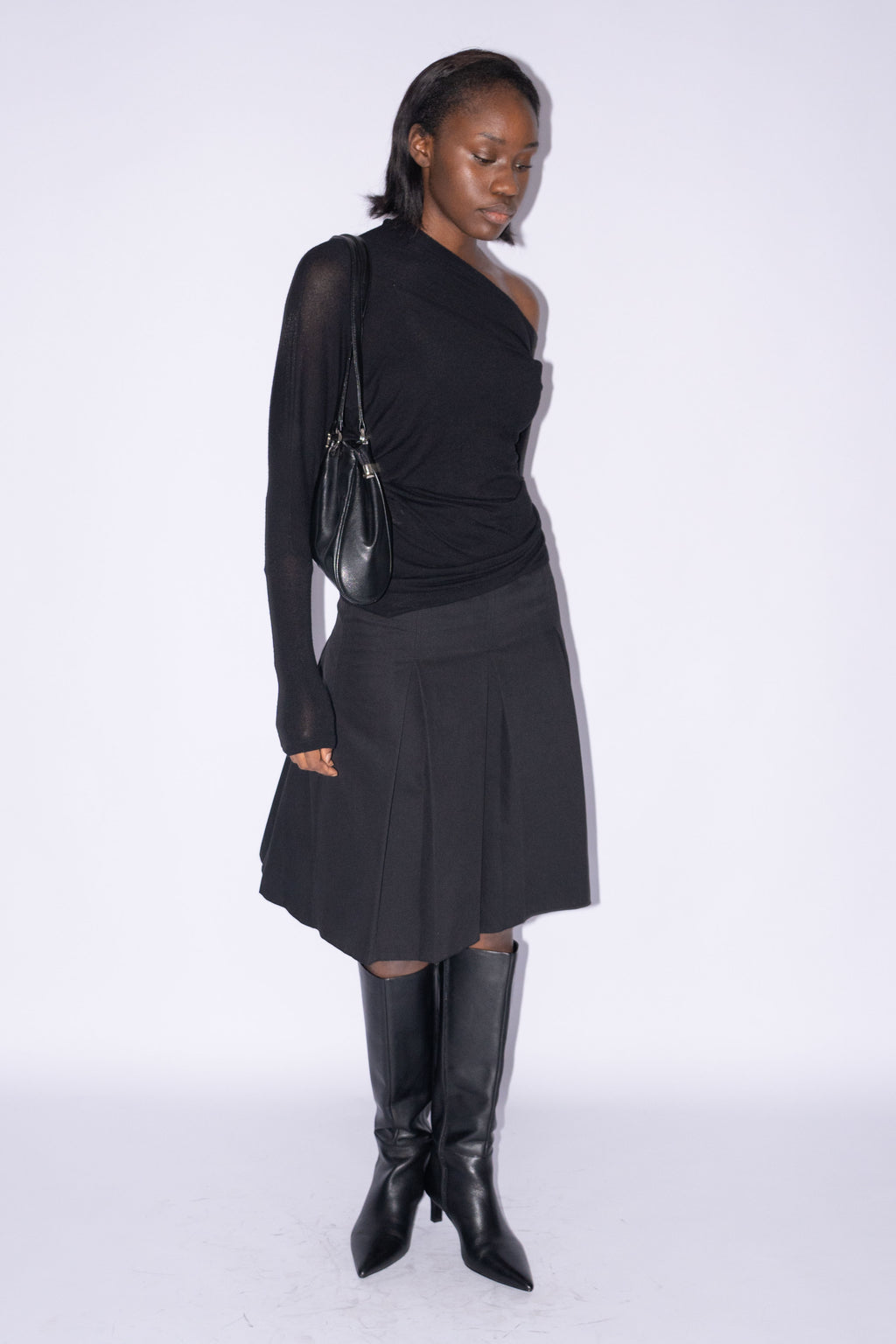 Black Pleated Midi Skirt - Size M