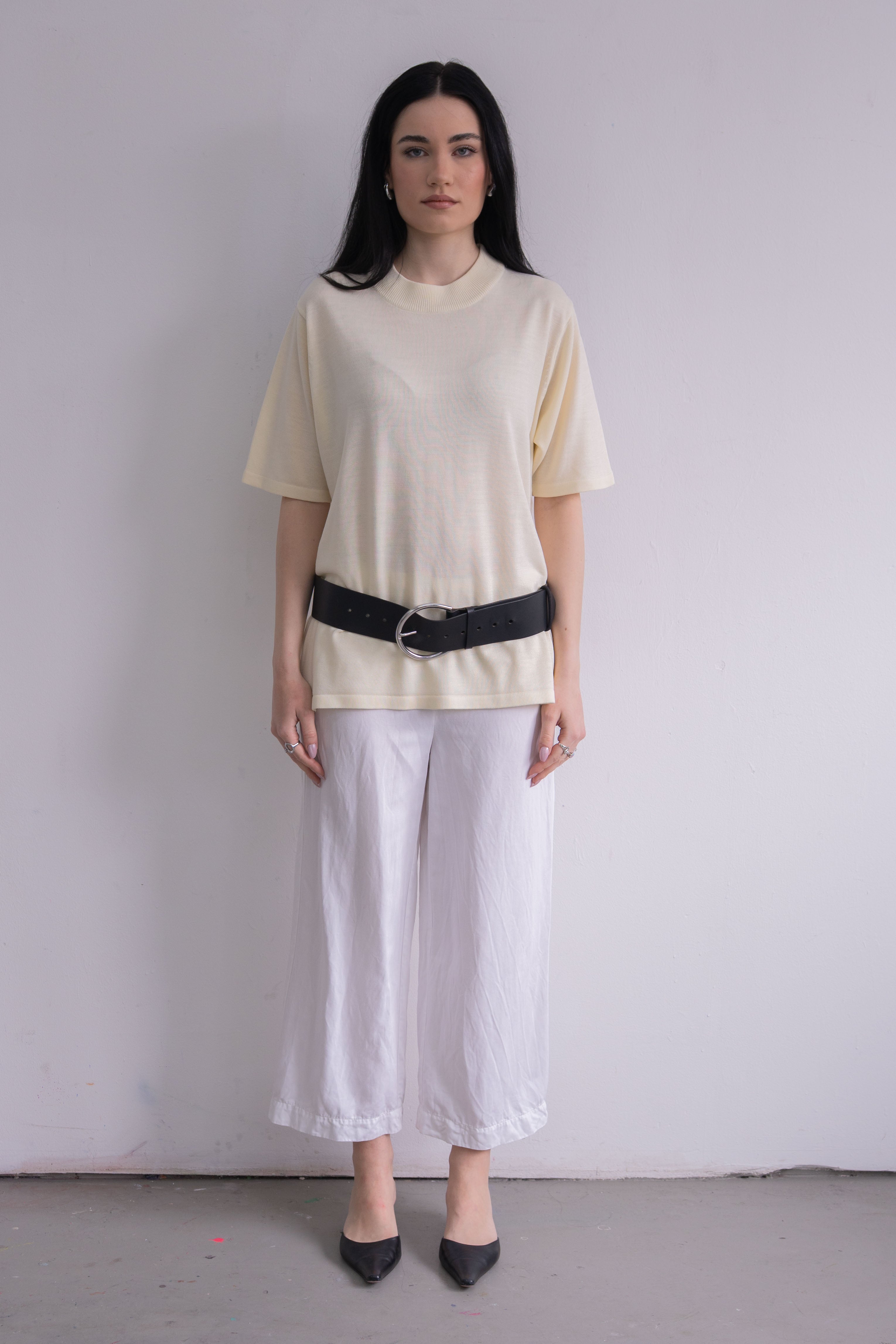 Light Yellow Light Knit T-Shirt - Size XL