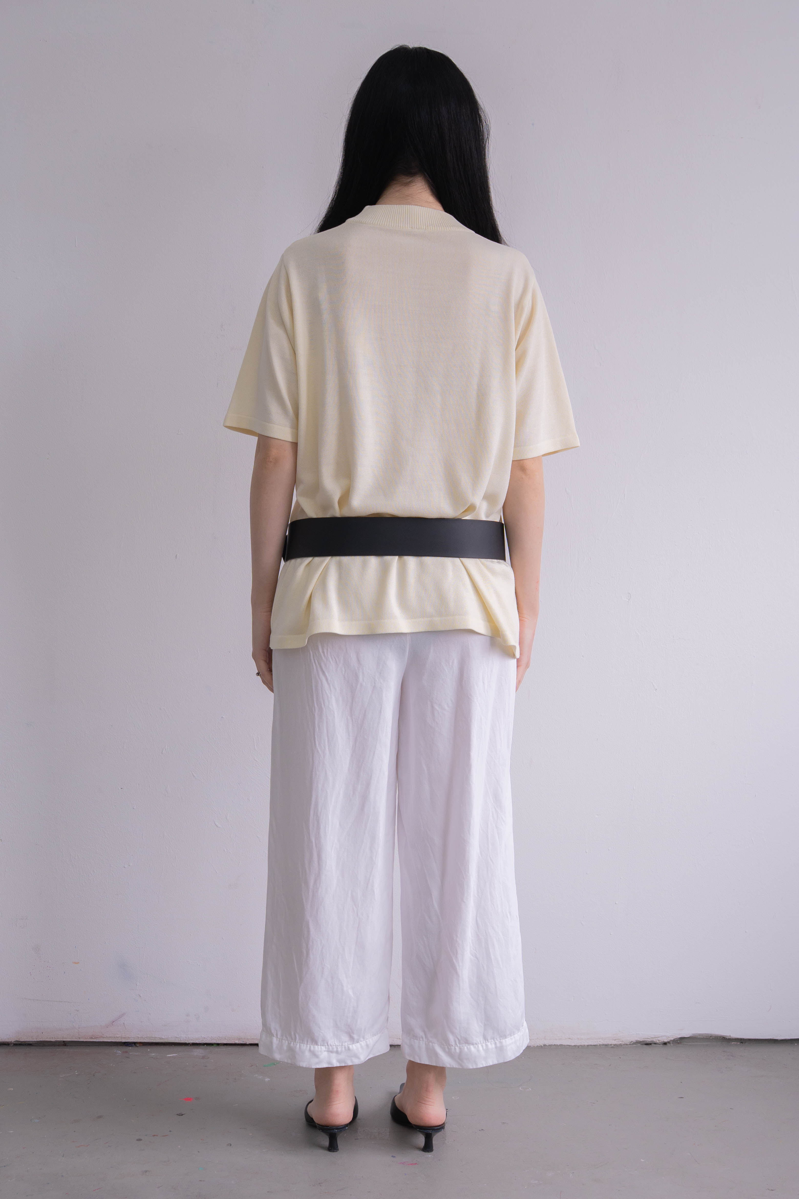 Light Yellow Light Knit T-Shirt - Size XL