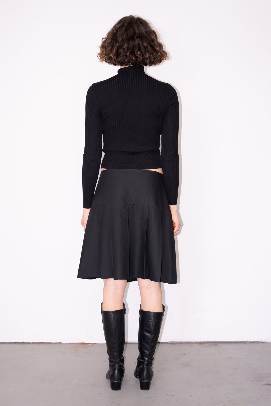 Black Pleated Skirt - Size M