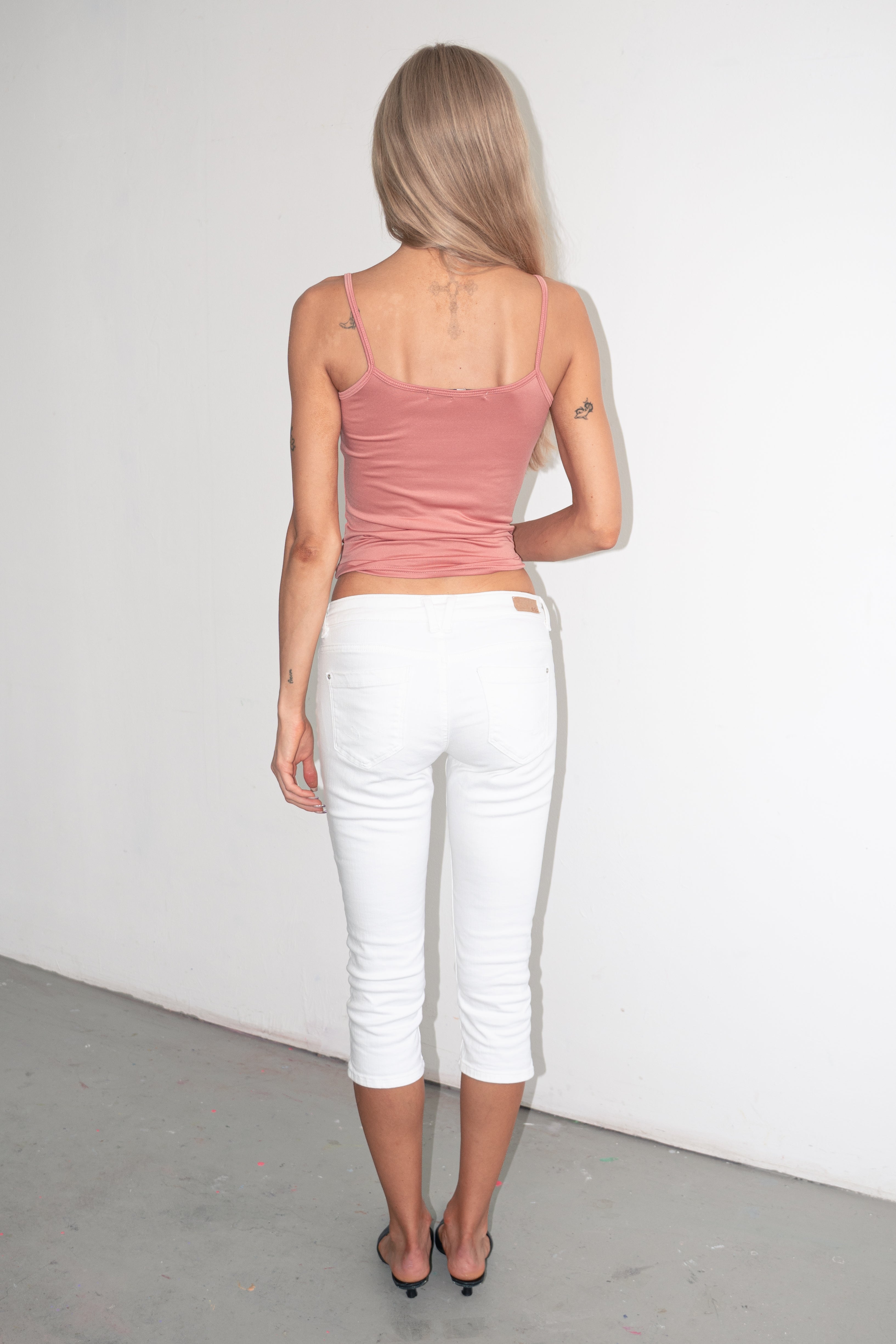 White Low-waisted Capri - Size XS