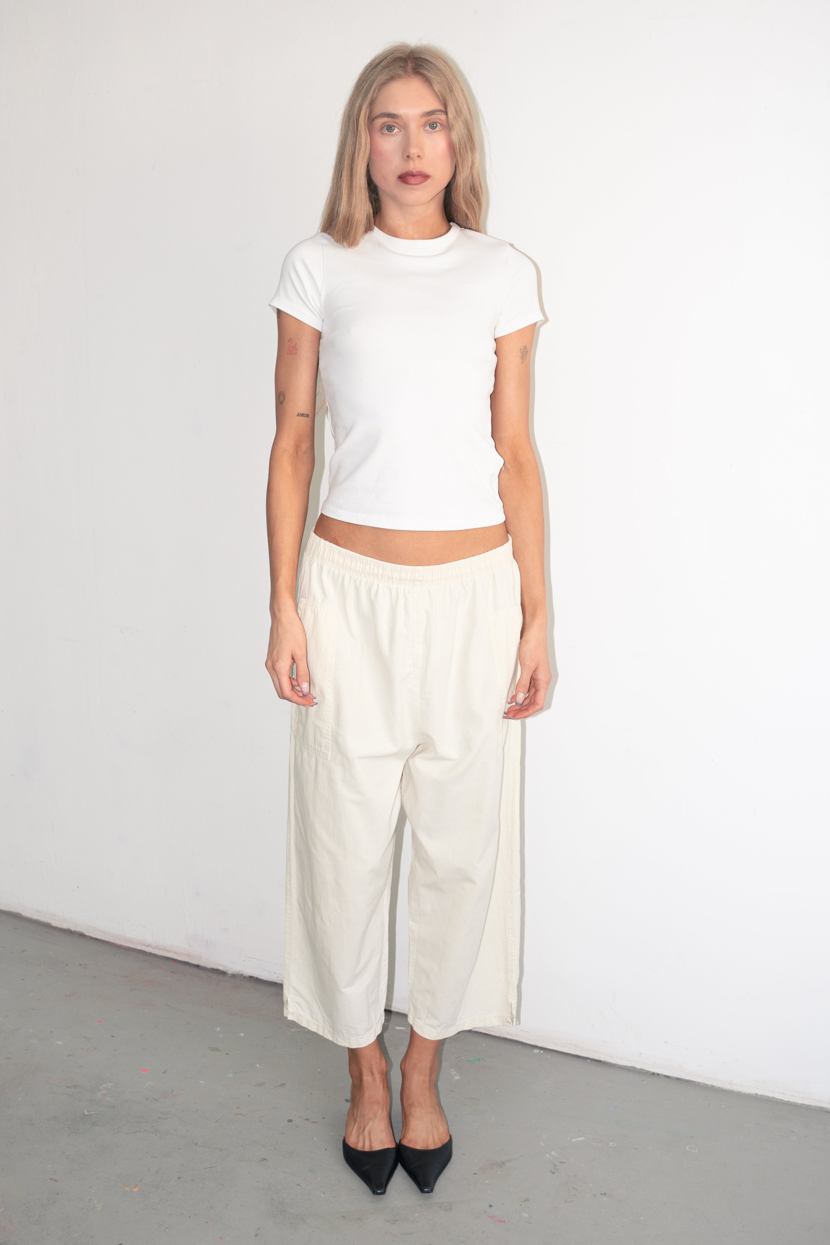 Cream Capri Bottoms - Size XL