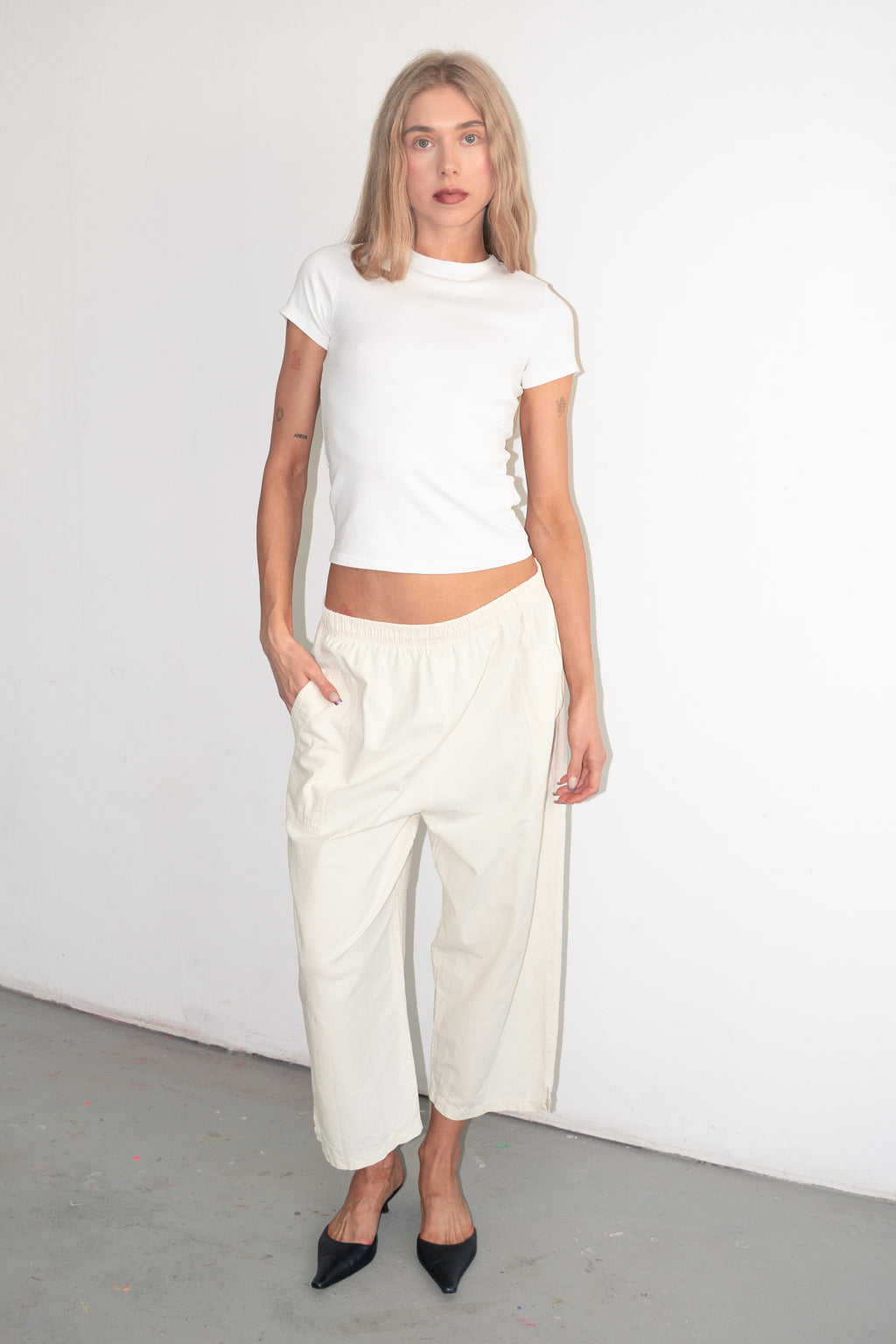 Cream Capri Bottoms - Size XL