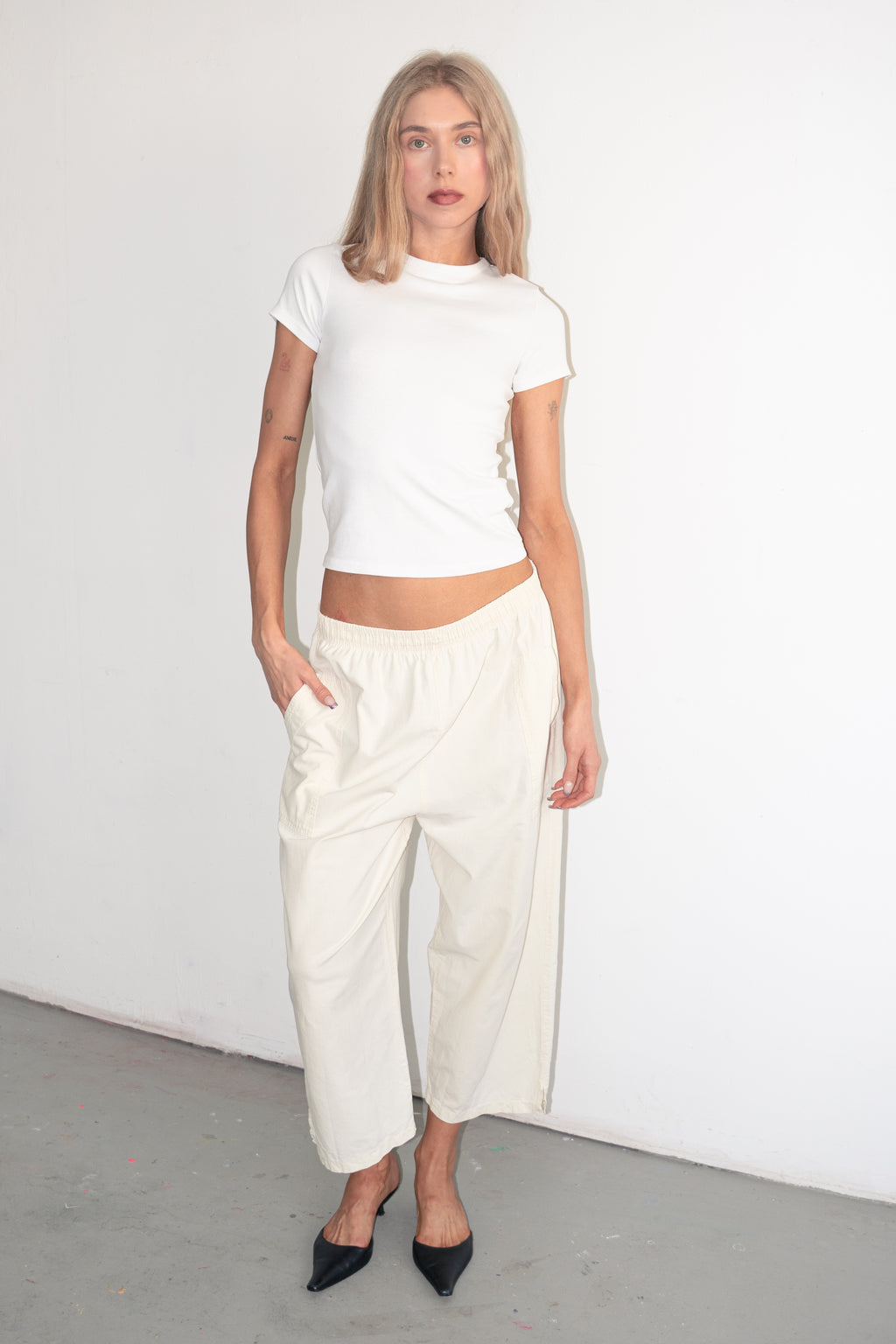 Cream Capri Bottoms - Size XL