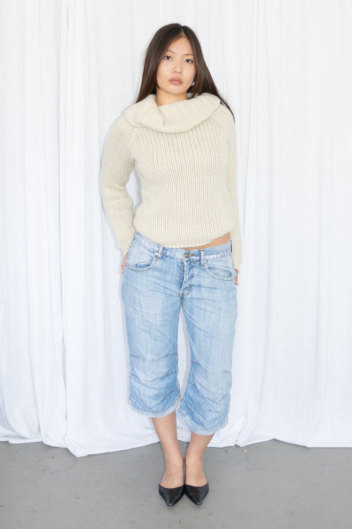 Light Denim Capri Jeans - Size S