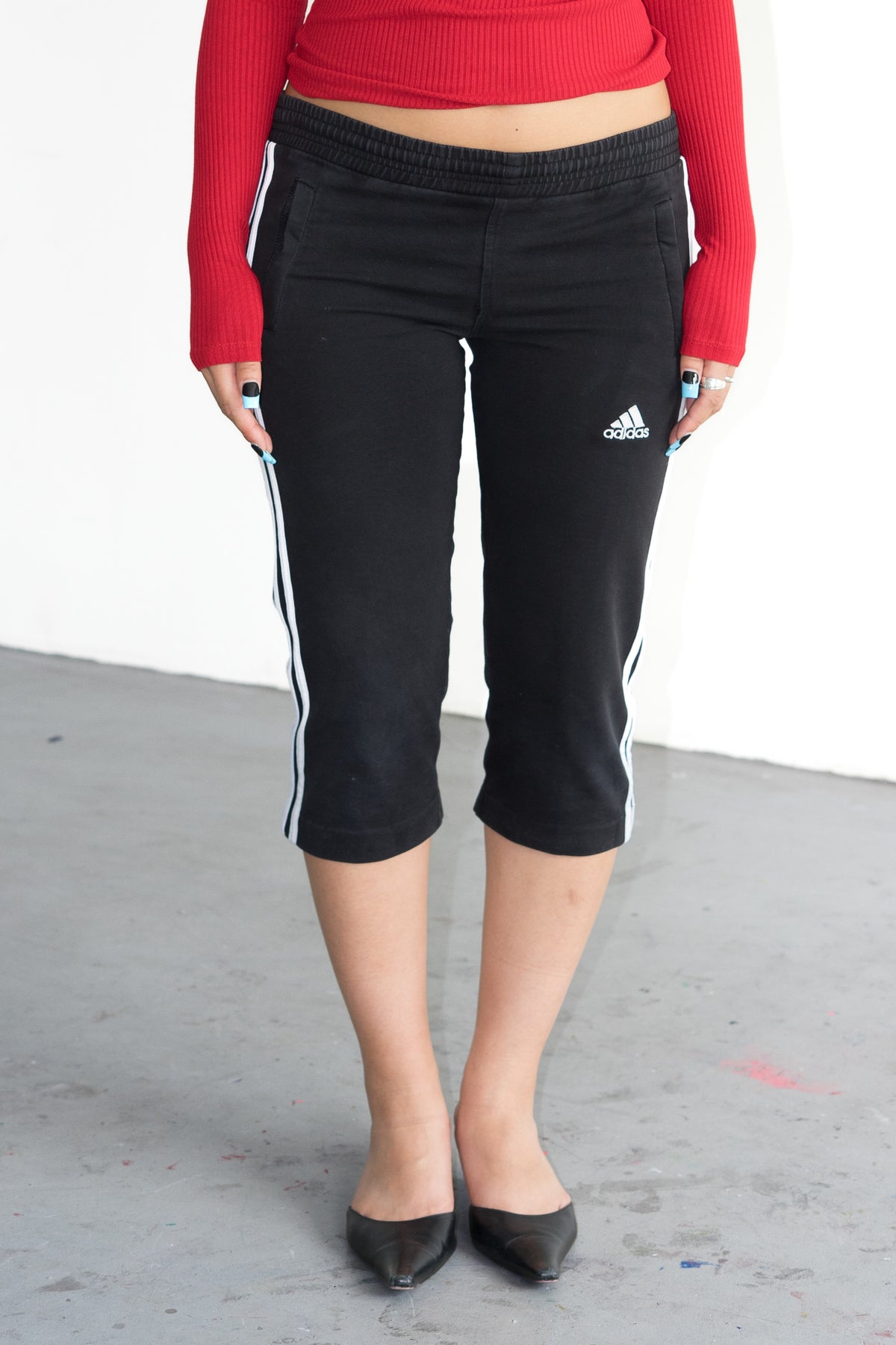 Adidas Capri - Size L