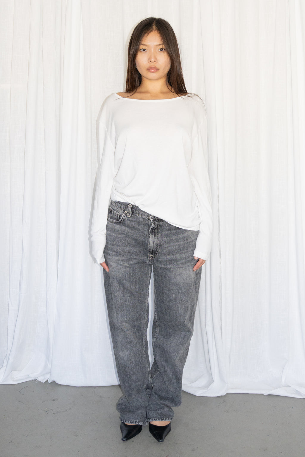 Washed Grey Loose-Fit Jeans - Size M/L