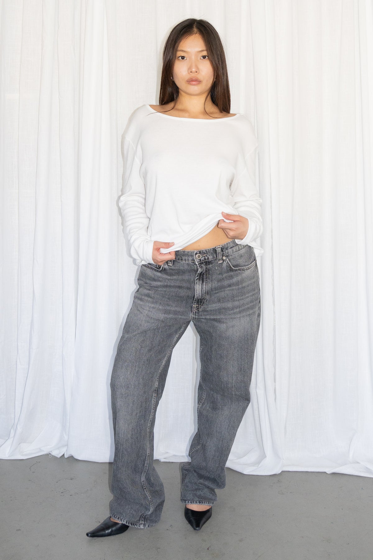 Washed Grey Loose-Fit Jeans - Size M/L