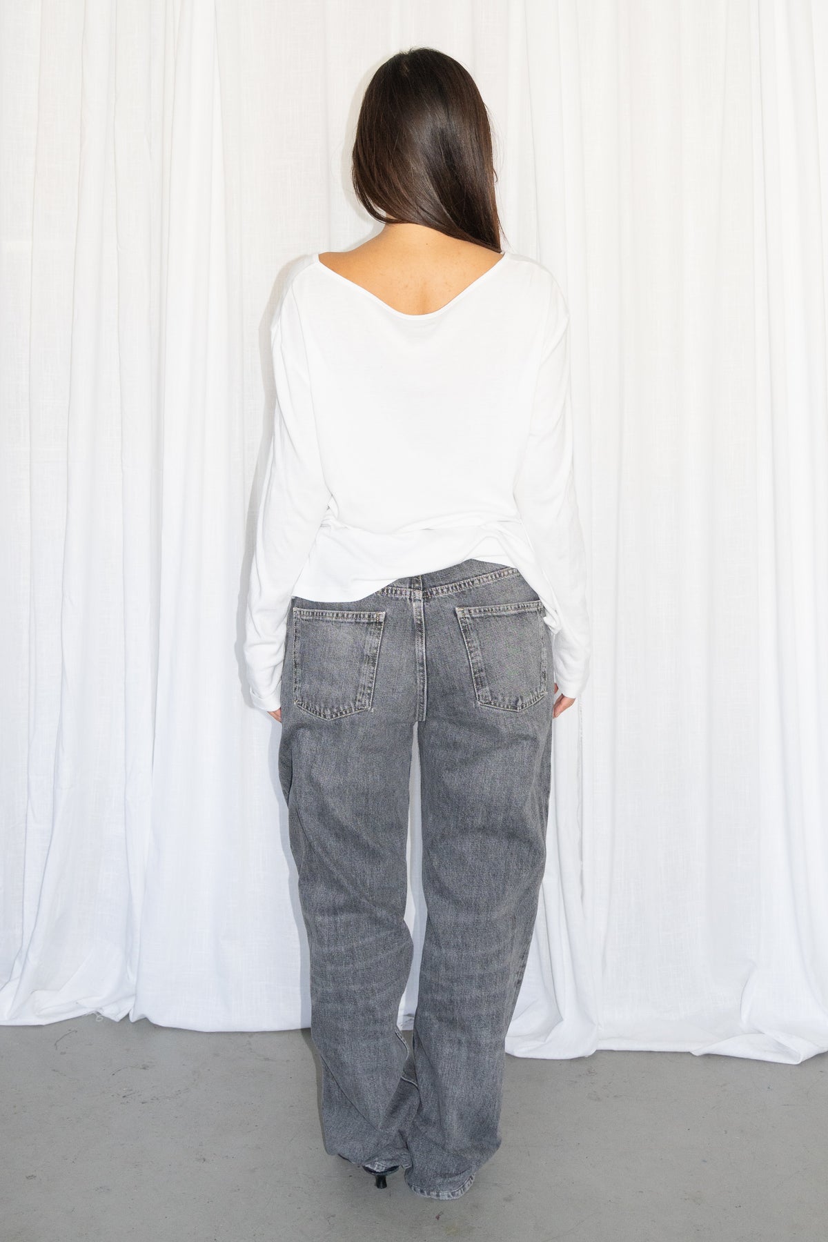 Washed Grey Loose-Fit Jeans - Size M/L
