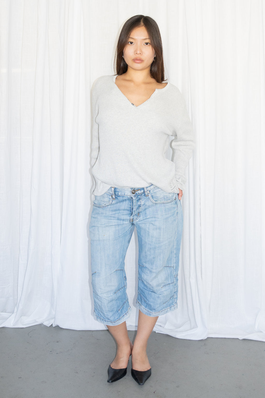 Light Grey Ribbed Knit Sweater - Size L/XL