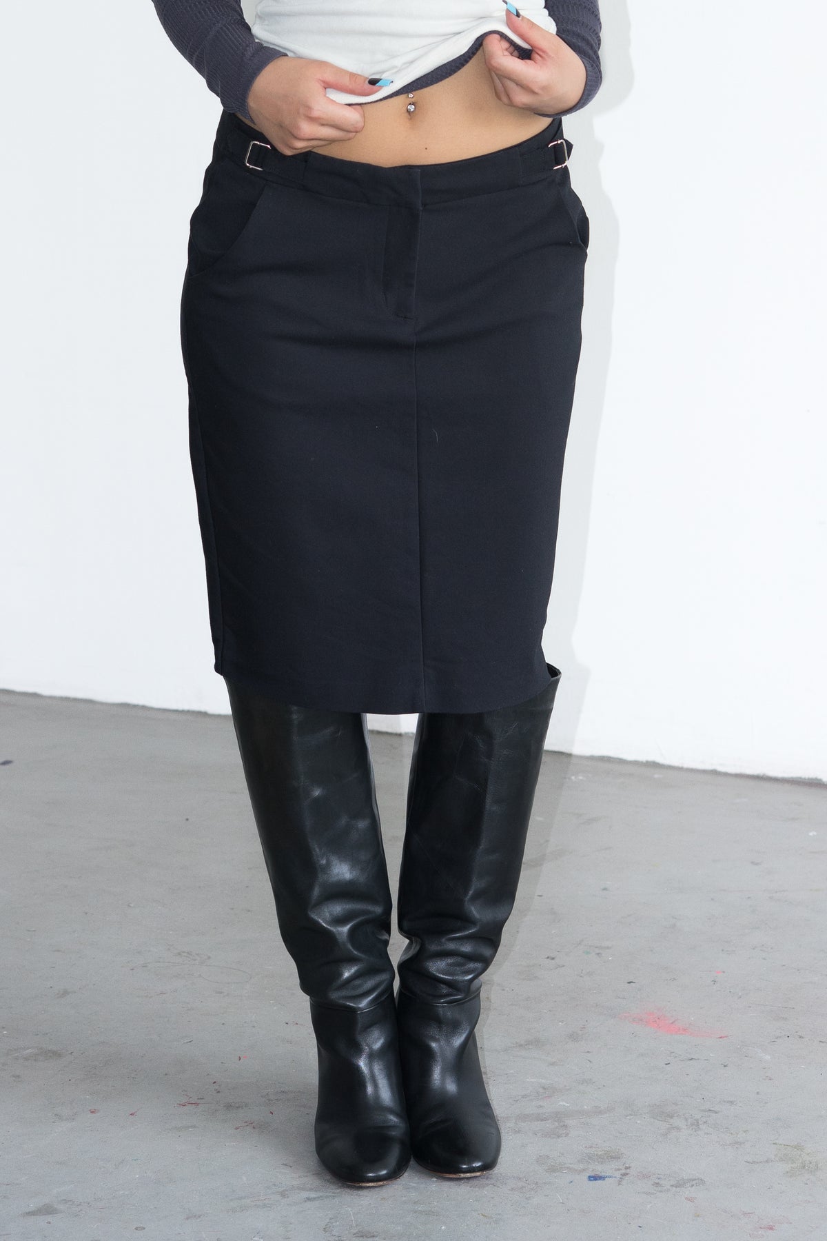 Black Skirt Silver Clasps - Size M/L