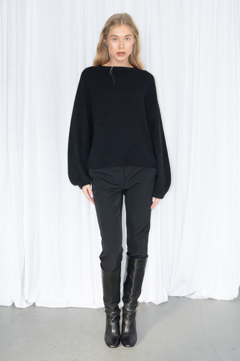 Alpaca Black Crewneck Knit Sweater - Size M