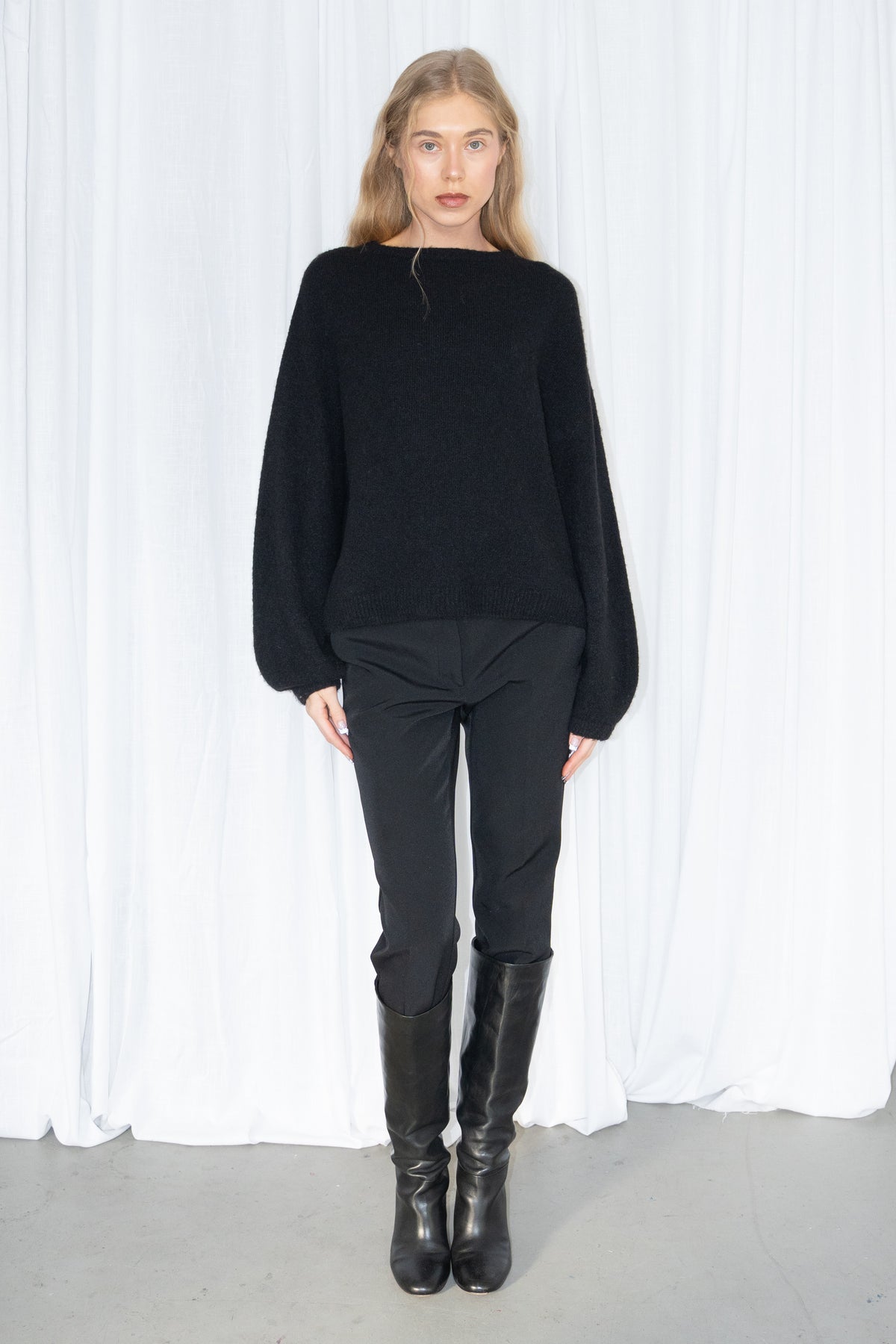 Alpaca Black Crewneck Knit Sweater - Size M