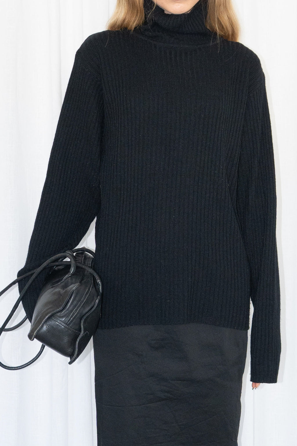 Black Knit 70% Lamswool, 20% Angora - Size M