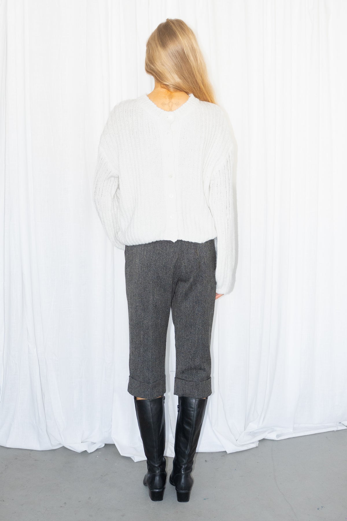 White Ribbed Button-Up Cardigan - Size M