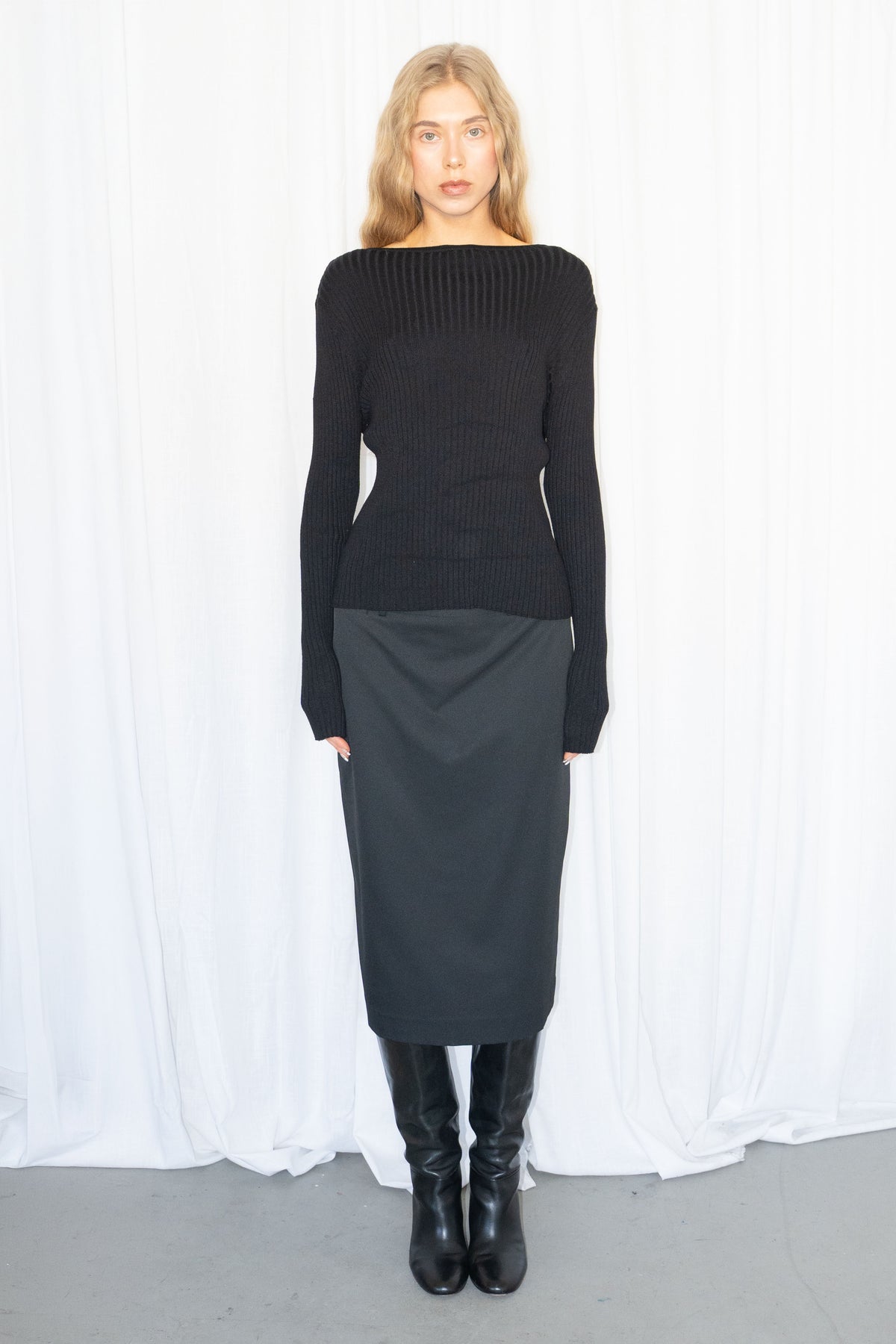 Black Ribbed Knit Sweater - Size M/L