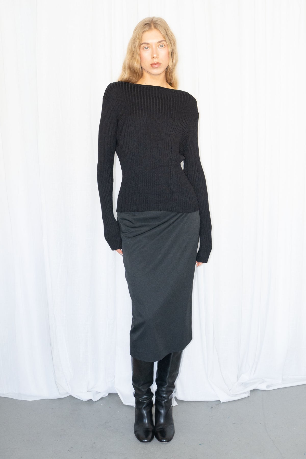 Black Ribbed Knit Sweater - Size M/L