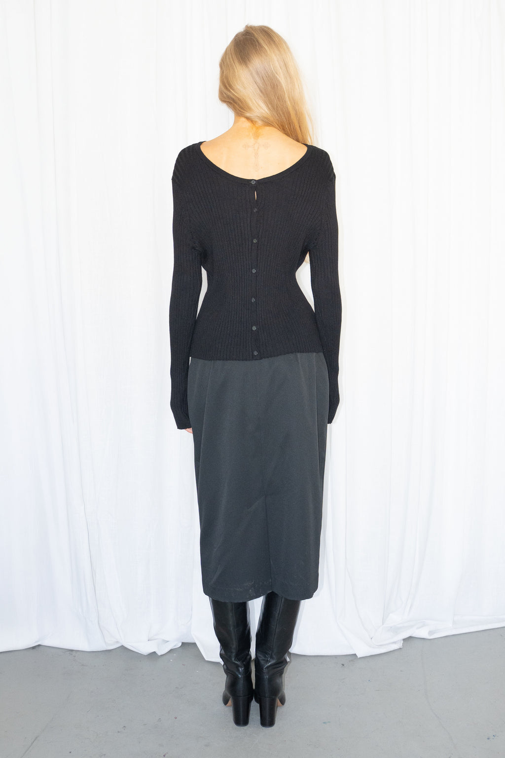 Black Ribbed Knit Sweater - Size M/L