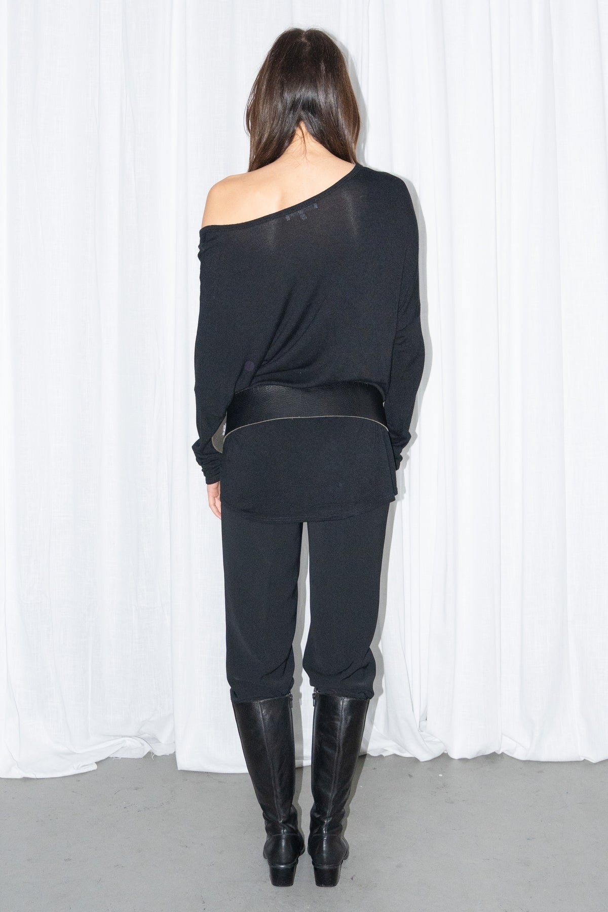 Black Off-Shoulder Top - Size  L
