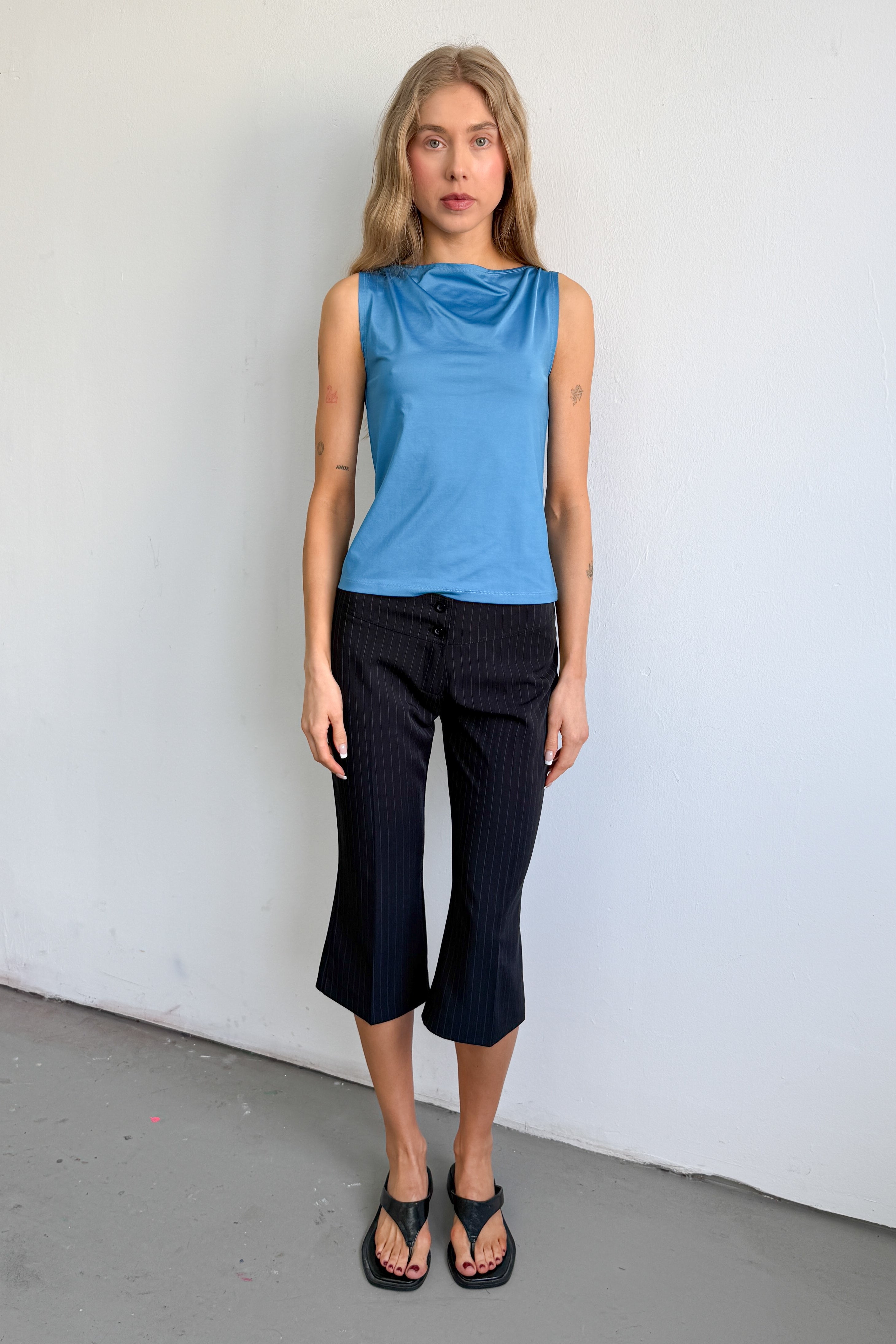 Capri Pantalon Pinstripe White Blue - Size S