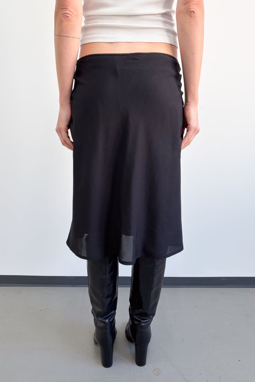 Black Flowy Midi Skirt - Size M/L