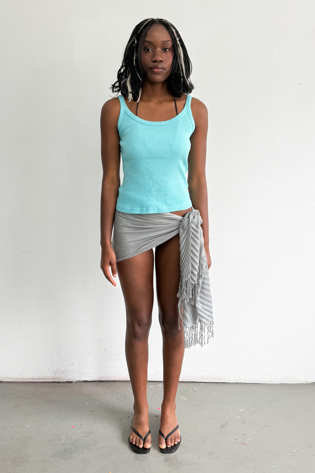 Hip Scarf Grey Structured