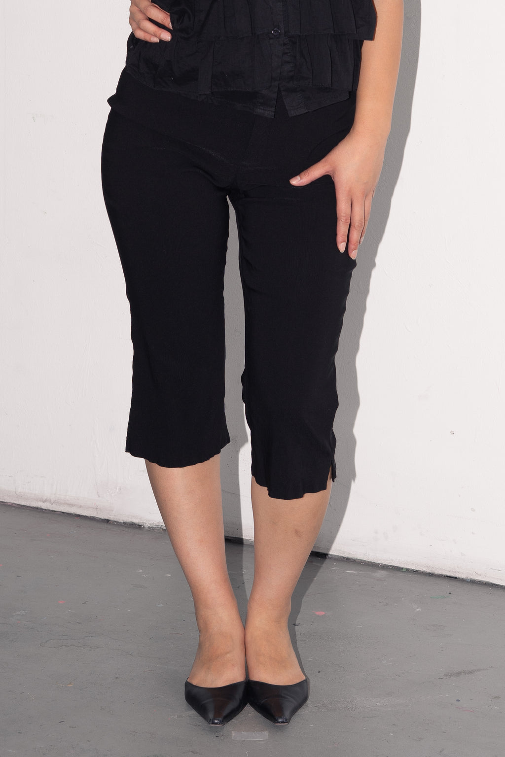 Black Capri Pantalon - Size M